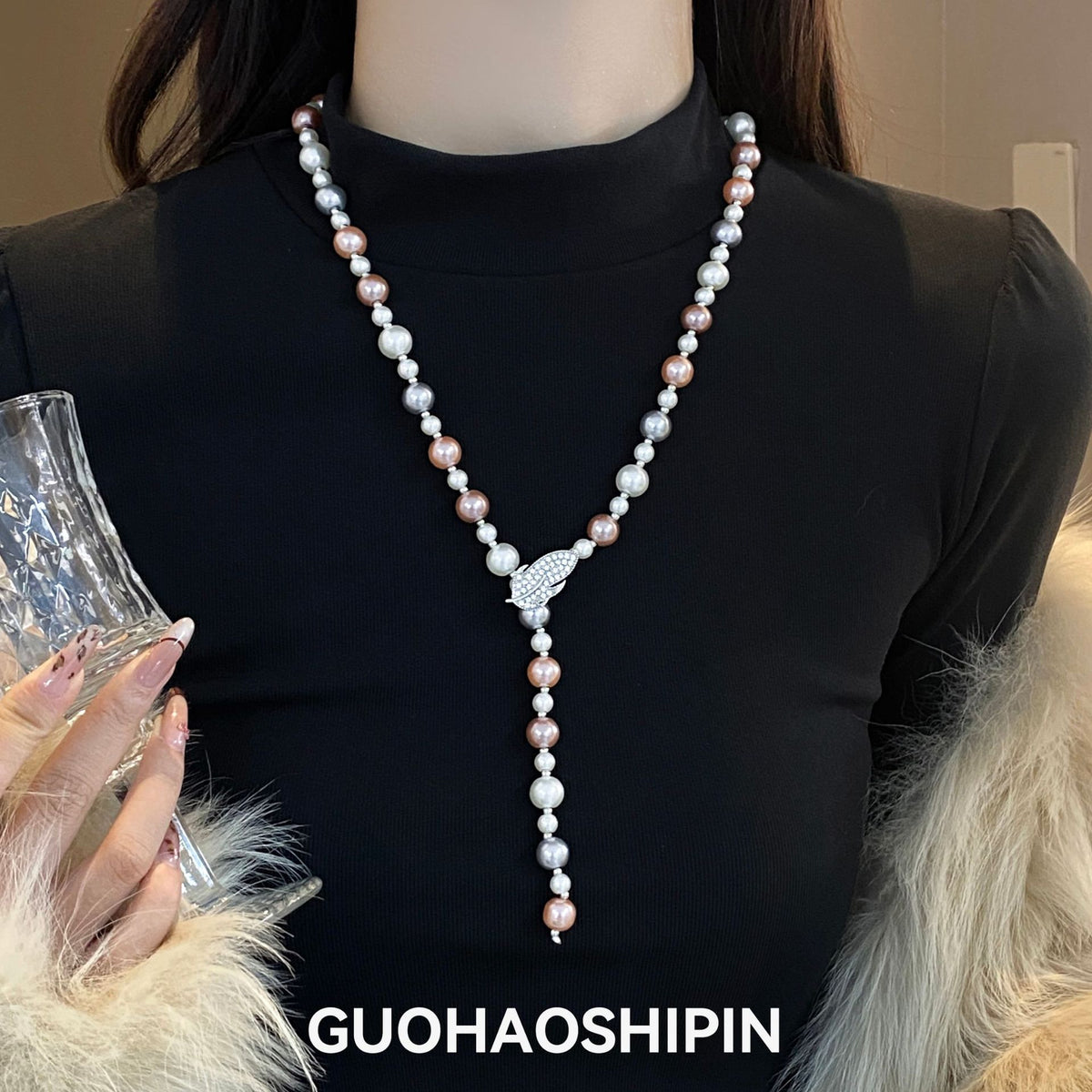 Women's Pearl Sweater Chain Necklace