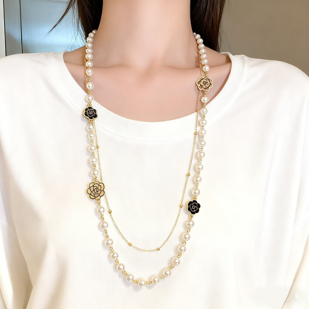 Women's Pearl Sweater Chain Necklace