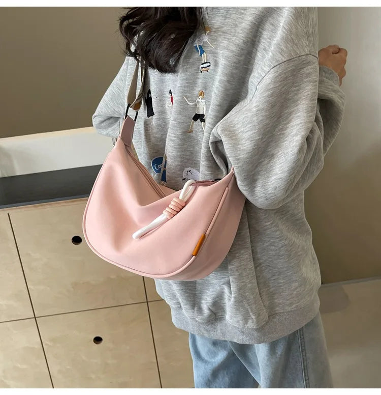 2026 New Fashion Crossbody Bag Simple Wide Shoulder Strap Design Single Shoulder Bag Original Style Commuting Dumpling Women Bag